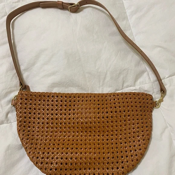 Clare V. Grande Fanny - Picture 3 of 10